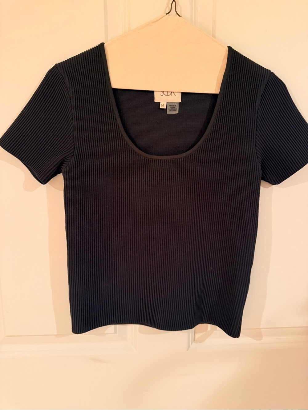 Chaser Black/dark grey Ribbed Scoop Neck Short Sleeve Top